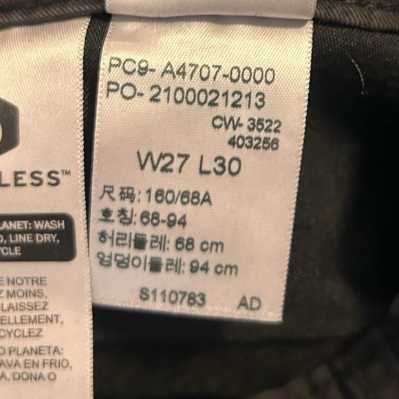 Levi's '94 Baggy Cargo Pants- Women's Relaxed Joggers- Size 27 - Picture 12 of 15